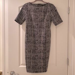 A Pea in the Pod Textured Bodycon Maternity Dress size Medium